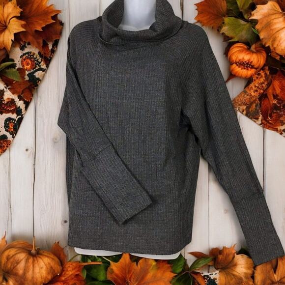 Bobeau Womens Medium Top Dark Gray Charcoal Waffle Knit Cowl Neck Long Sleeve - Picture 2 of 10